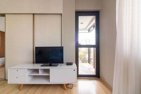 Apartamento à venda com 40m², 1 quarto e 1 vaga Apartamento à venda com 40m², 1 quarto e 1 vagaSala