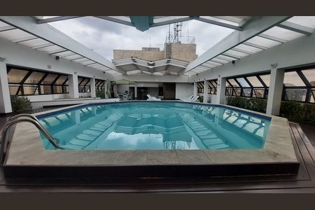 Apartamento à venda com 40m², 1 quarto e 1 vaga Apartamento à venda com 40m², 1 quarto e 1 vagaÁrea comum - Piscina