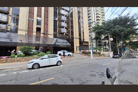 Apartamento à venda com 40m², 1 quarto e 1 vaga Apartamento à venda com 40m², 1 quarto e 1 vagaFachada