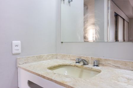 Apartamento à venda com 40m², 1 quarto e 1 vaga Apartamento à venda com 40m², 1 quarto e 1 vagaBanheiro