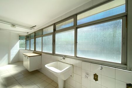 Apartamento para alugar com 313m², 4 quartos e 3 vagasÁrea de Serviço