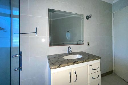 Apartamento para alugar com 313m², 4 quartos e 3 vagasBanheiro