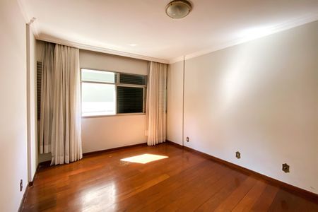 Apartamento para alugar com 313m², 4 quartos e 3 vagasQuarto 4