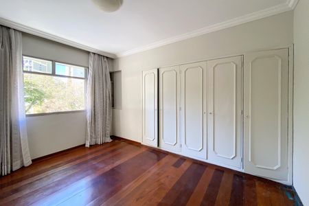 Apartamento para alugar com 313m², 4 quartos e 3 vagasQuarto 2