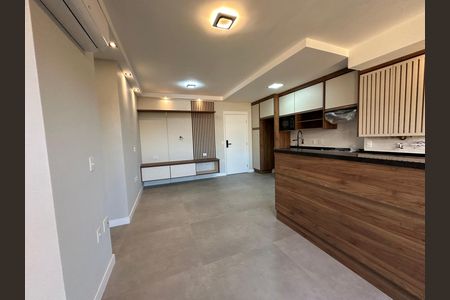 Sala de apartamento para alugar com 2 quartos, 64m² em Alphaville Empresarial, Barueri