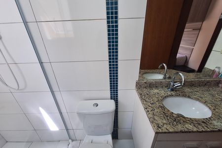 Banheiro de apartamento à venda com 2 quartos, 78m² em Vila Curuçá, Santo André