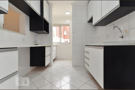 Cozinha de apartamento à venda com 2 quartos, 58m² em Jardim Flor da Montanha, Guarulhos