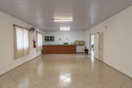 Apartamento para alugar com 48m², 2 quartos e 1 vaga Apartamento para alugar com 48m², 2 quartos e 1 vagaÁrea comum - Salão de festas