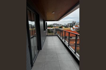 Apartamento à venda com 85m², 2 quartos e 1 vagaVaranda