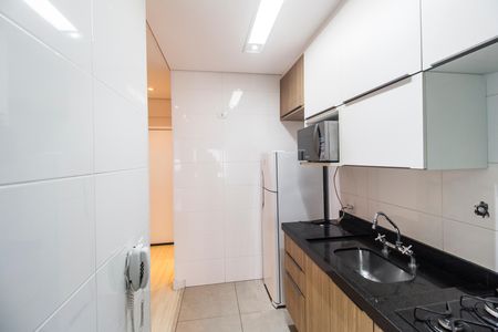 Cozinha de apartamento para alugar com 1 quarto, 49m² em Alphaville Industrial, Barueri