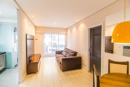 Apartamento para alugar com 1 quarto, 49m² em Alphaville Industrial, Barueri
