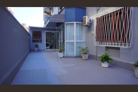Varanda de apartamento à venda com 2 quartos, 96m² em Vila Ipiranga, Porto Alegre