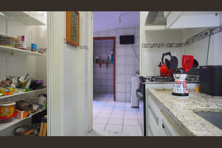 Cozinha de apartamento à venda com 2 quartos, 96m² em Vila Ipiranga, Porto Alegre