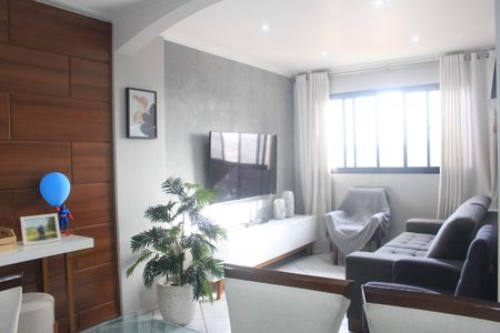 Apartamento para alugar com 79m², 3 quartos e 1 vagaSala
