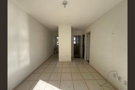 Sala de apartamento para alugar com 2 quartos, 45m² em Caiapos, Contagem