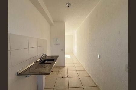 Cozinha de apartamento para alugar com 2 quartos, 45m² em Caiapos, Contagem