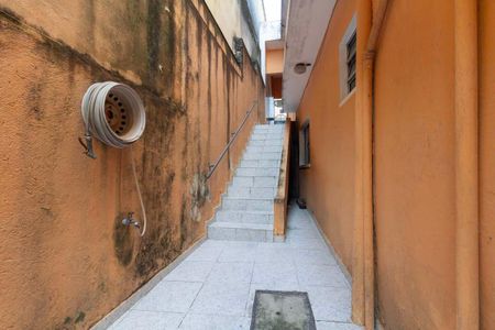 Quintal de casa para alugar com 2 quartos, 89m² em Jardim Santa Teresinha, São Paulo