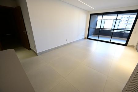 Apartamento para alugar com 2 quartos, 76m² em Setor Bueno, Goiânia