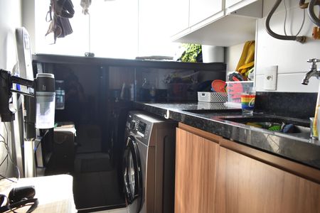 Apartamento à venda com 72m², 2 quartos e 1 vagaÁrea de Serviço