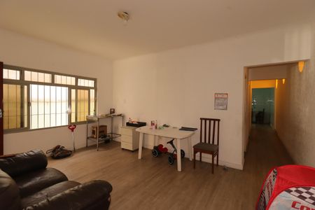 Sala de casa à venda com 4 quartos, 154m² em Vila Curuçá, Santo André