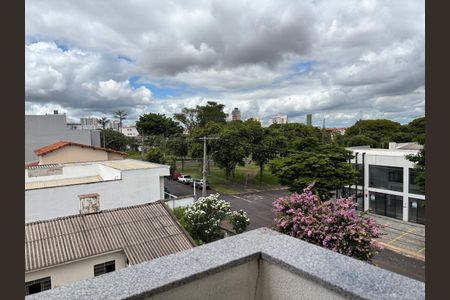 Vista de apartamento para alugar com 2 quartos, 57m² em Santa Mônica, Uberlândia
