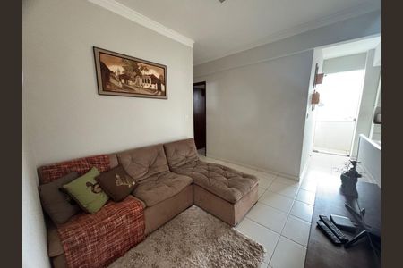 Sala de apartamento para alugar com 2 quartos, 57m² em Santa Mônica, Uberlândia