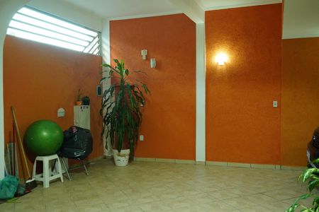 Garagem de casa à venda com 3 quartos, 165m² em Vila Esperança, São Paulo
