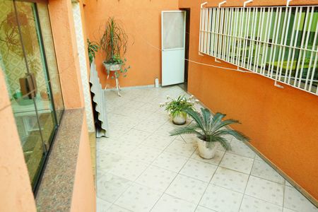 Quintal de casa à venda com 3 quartos, 165m² em Vila Esperança, São Paulo