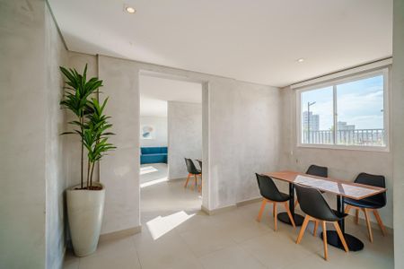 Apartamento à venda com 34m², 2 quartos e 1 vaga Apartamento à venda com 34m², 2 quartos e 1 vagaÁrea comum - Salão de festas