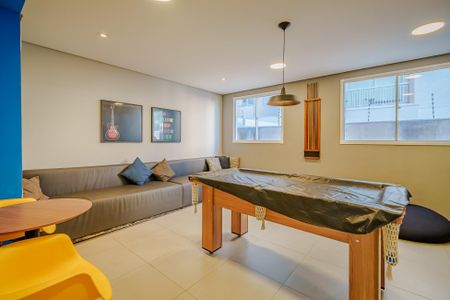 Apartamento à venda com 34m², 2 quartos e 1 vaga Apartamento à venda com 34m², 2 quartos e 1 vagaÁrea comum - Sala de jogos