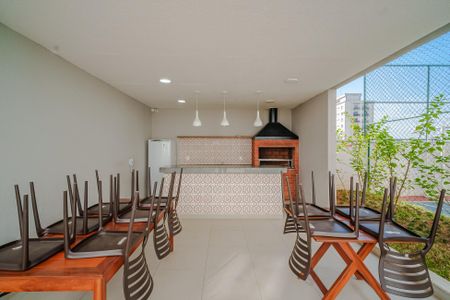 Apartamento à venda com 34m², 2 quartos e 1 vaga Apartamento à venda com 34m², 2 quartos e 1 vagaÁrea comum - Churrasqueira