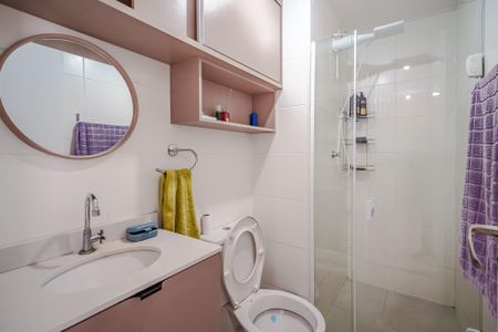 Apartamento à venda com 34m², 2 quartos e 1 vaga Apartamento à venda com 34m², 2 quartos e 1 vagaBanheiro