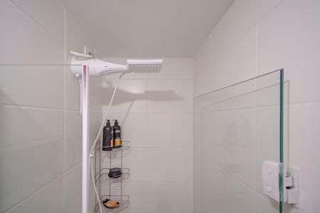 Apartamento à venda com 34m², 2 quartos e 1 vaga Apartamento à venda com 34m², 2 quartos e 1 vagaBanheiro