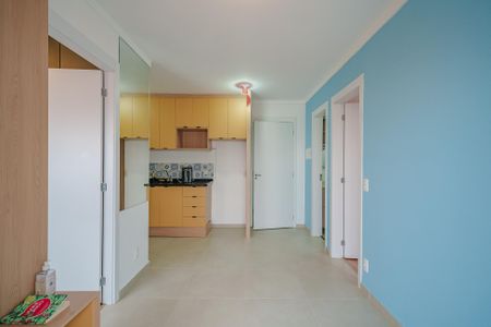 Apartamento à venda com 34m², 2 quartos e 1 vaga Apartamento à venda com 34m², 2 quartos e 1 vagaSala