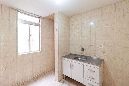Cozinha e Área de Serviço de apartamento para alugar com 2 quartos, 50m² em Conjunto Habitacional Presidente Castelo Branco, Carapicuíba
