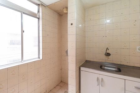 Cozinha/Área de serviço de apartamento para alugar com 2 quartos, 50m² em Conjunto Habitacional Presidente Castelo Branco, Carapicuíba