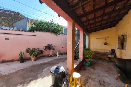 Quintal - Garagem de casa à venda com 3 quartos, 150m² em Dic Vi (conjunto Habitacional Santo Dias Silva), Campinas