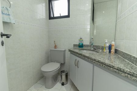 Apartamento à venda com 95m², 3 quartos e 2 vagas Apartamento à venda com 95m², 3 quartos e 2 vagasBanheiro da Suíte