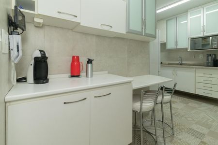 Apartamento à venda com 95m², 3 quartos e 2 vagas Apartamento à venda com 95m², 3 quartos e 2 vagasCozinha