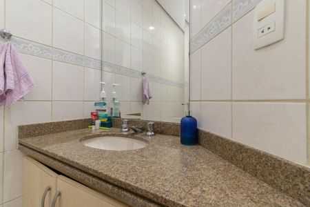 Apartamento à venda com 95m², 3 quartos e 2 vagas Apartamento à venda com 95m², 3 quartos e 2 vagasBanheiro Social
