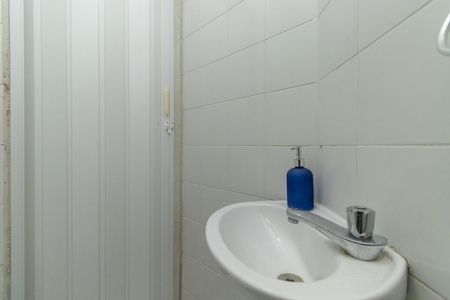 Apartamento à venda com 95m², 3 quartos e 2 vagas Apartamento à venda com 95m², 3 quartos e 2 vagasBanheiro de Serviço
