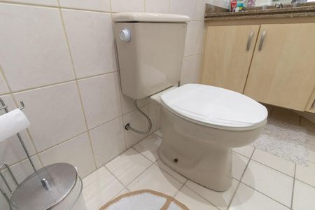 Apartamento à venda com 95m², 3 quartos e 2 vagas Apartamento à venda com 95m², 3 quartos e 2 vagasBanheiro Social