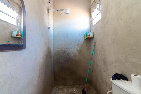 Banheiro de casa à venda com 1 quarto, 55m² em Jardim Guarani, São Paulo