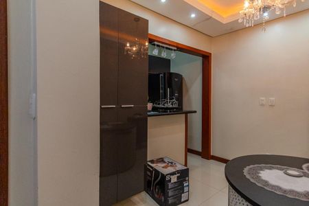 Cozinha e Área de Serviço de apartamento para alugar com 3 quartos, 80m² em Centro Histórico, Porto Alegre