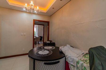 Cozinha e Área de Serviço de apartamento para alugar com 3 quartos, 80m² em Centro Histórico, Porto Alegre