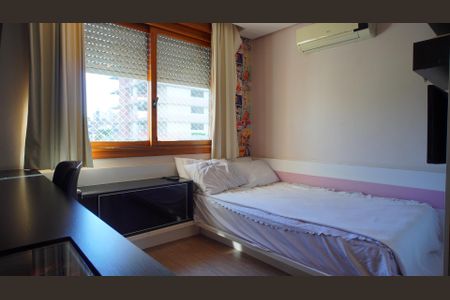 Suite 1 de apartamento para alugar com 4 quartos, 200m² em Petrópolis, Porto Alegre