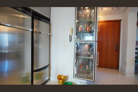 Cozinha  de apartamento para alugar com 4 quartos, 200m² em Petrópolis, Porto Alegre