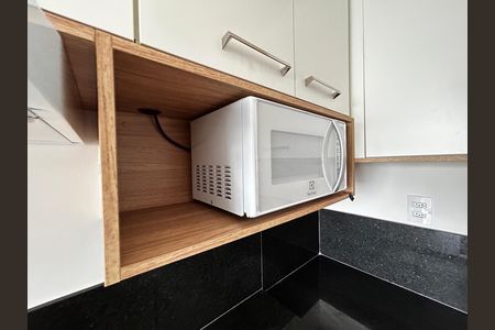 Detalhe da cozinha de kitnet/studio para alugar com 1 quarto, 39m² em Centro, Juiz de Fora
