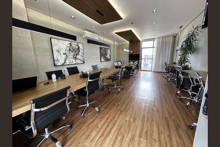 Escritório de kitnet/studio para alugar com 1 quarto, 39m² em Centro, Juiz de Fora