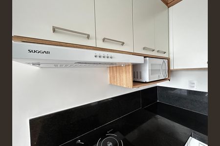 Detalhe da cozinha de kitnet/studio para alugar com 1 quarto, 39m² em Centro, Juiz de Fora